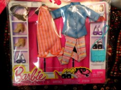 2015 2016 BARBIE DOLL OUTFITS, SHOES, PURSE NEW IN PACKAGE
